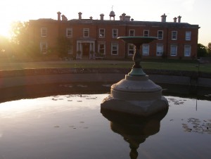 wedding-dj-faversham-mount-ephraim-main-building-water-feature.jpg