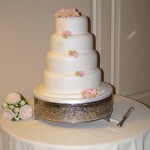 wedding-dj-faversham-mount-ephraim-wedding-cake.jpg