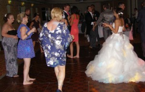 wedding-dj-maidstone-oakwood-house-wedding-dancers-16.jpg