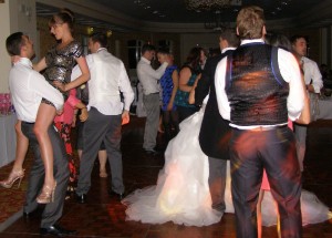 wedding-dj-maidstone-oakwood-house-wedding-dancers-27.jpg