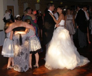 wedding-dj-maidstone-oakwood-house-wedding-first-dance-03.jpg