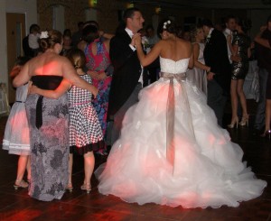 wedding-dj-maidstone-oakwood-house-wedding-first-dance-04.jpg