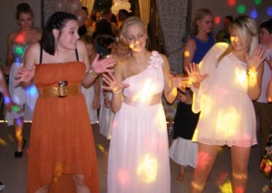 Wedding-DJ-Bromley-Court-Dancers-06