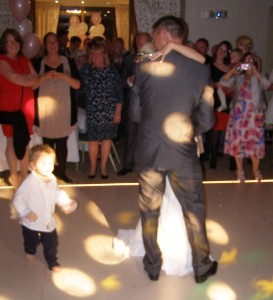 Wedding-DJ-Bromley-Court-First-Dance-02.jpg