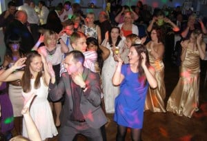 wedding dj dartford stone pavillion disco dancers 11.jpg