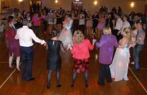 Wedding DJ Maidstone Dancers 30.jpg