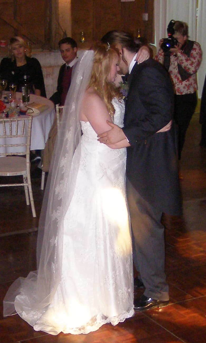 Great Barn Rolvenden Wedding DJ First Dance Image