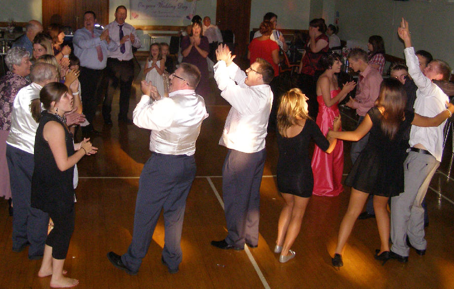 Swanscombe Mobile Disco Dancers Image