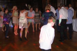 wedding dj ward room disco dancers 05