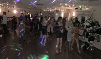 cuxton-social-club-30th disco-dancers-01